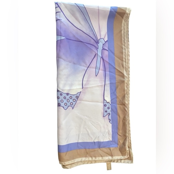 🤍🦋Nordstrom Beige and Cream Pure Silk Scarf with butterfly image. Perfection! - Picture 3 of 6